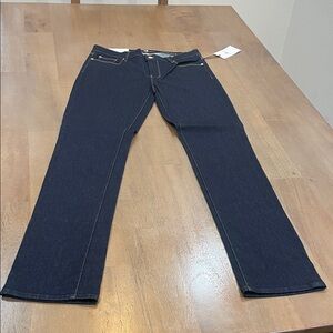NWT 7 For All Mankind Women’s Indigo Straight Leg Jeans. Size 29.